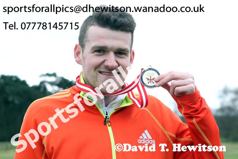 Niall Brooks (Sale Harriers) fastest short leg in the National 12 Stage Relay, National 12 and 6 Stage Relays, Sutton Park, Birmingham. Photo: David T. Hewitson/Sports for All Pics